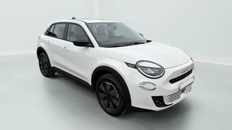 Fiat 600 1.2 Hybrid 145 DCT Icône Zéro km immatriculé