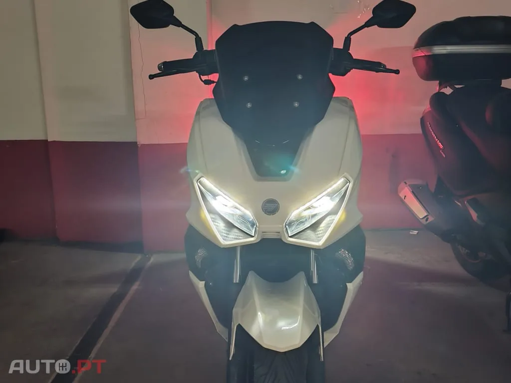 Vieste 300 Keeway Vieste 125