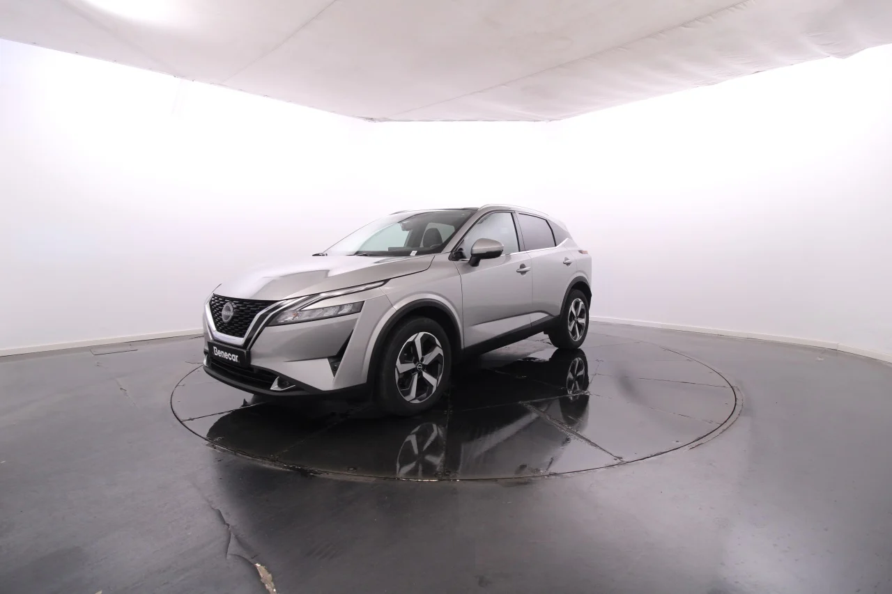 Nissan Qashqai 1.3 MHEV DIG-T N-Connecta 160cv Cx. Aut. / Teto Panorâmico / LED