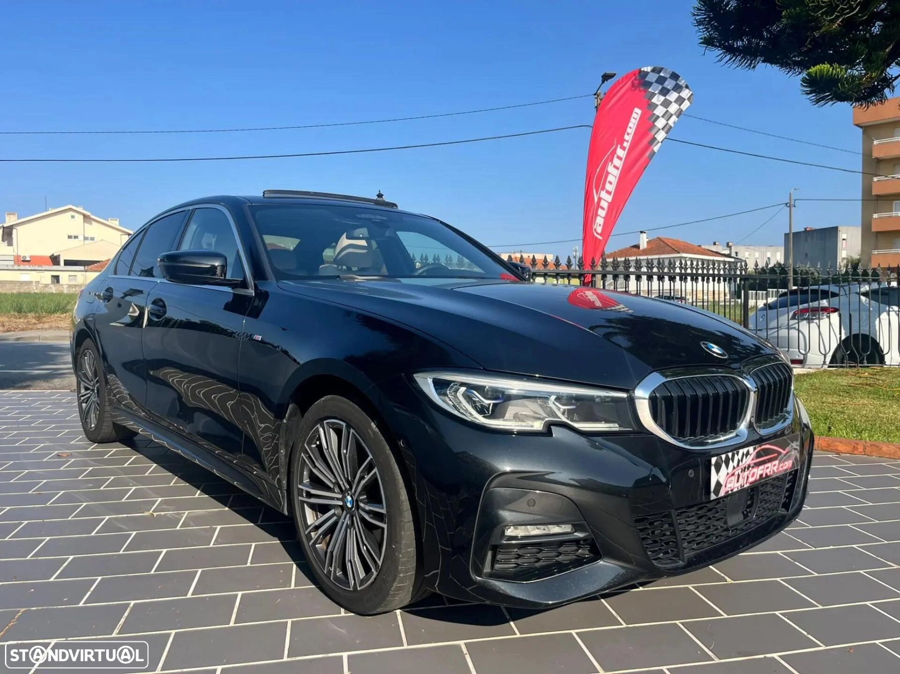 BMW 330 e Pack Desportivo M Auto