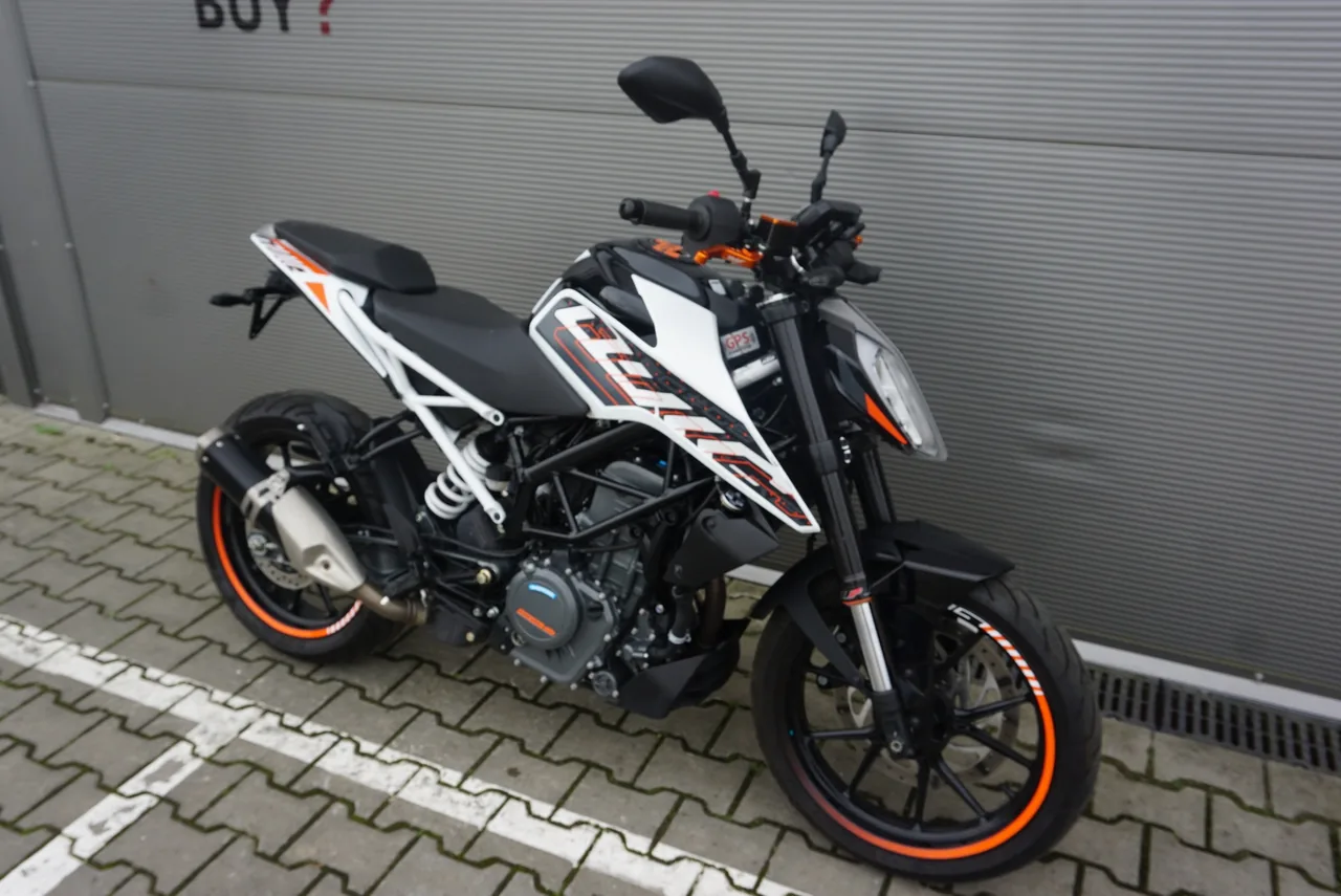 KTM Duke 390