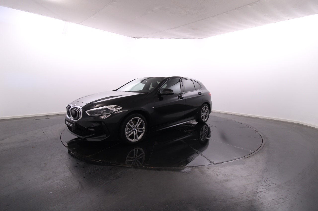 BMW Serie 1 - 116 d Pack M Cx. Aut. / Vidros Escurecidos