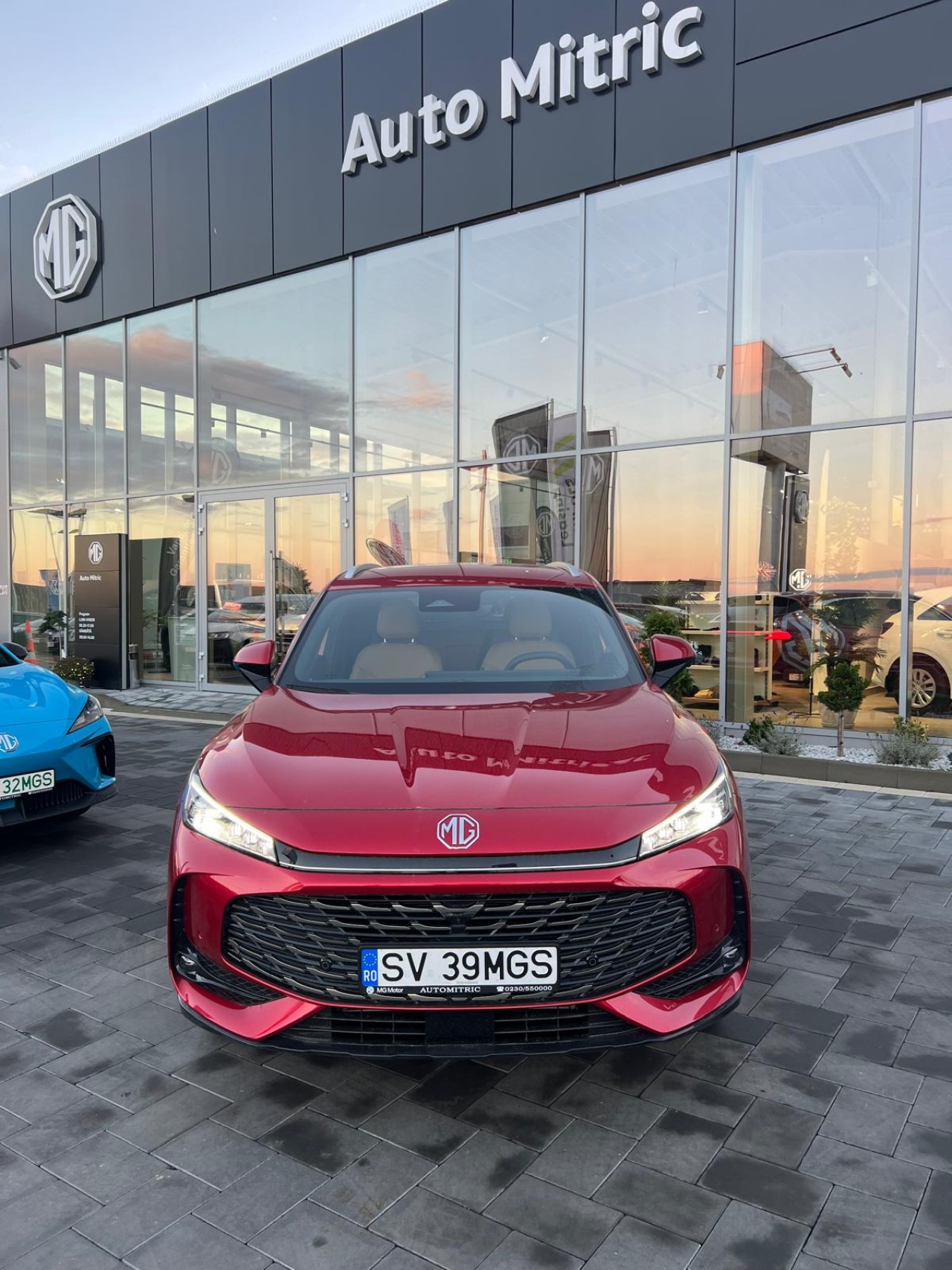 MG HS 2025