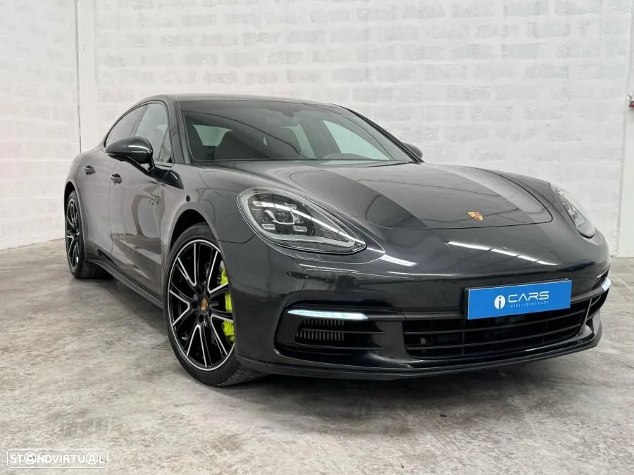 Porsche Panamera 4 E-Hybrid
