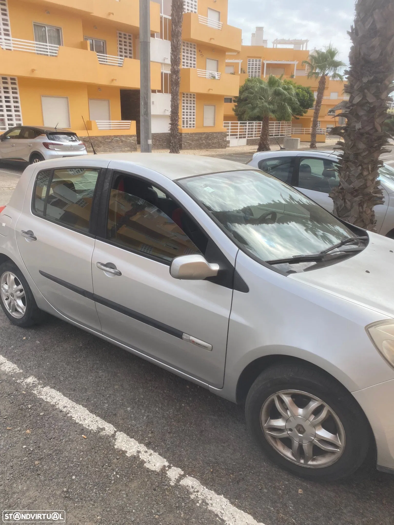 Renault Clio 1.2 16V Rip Curl