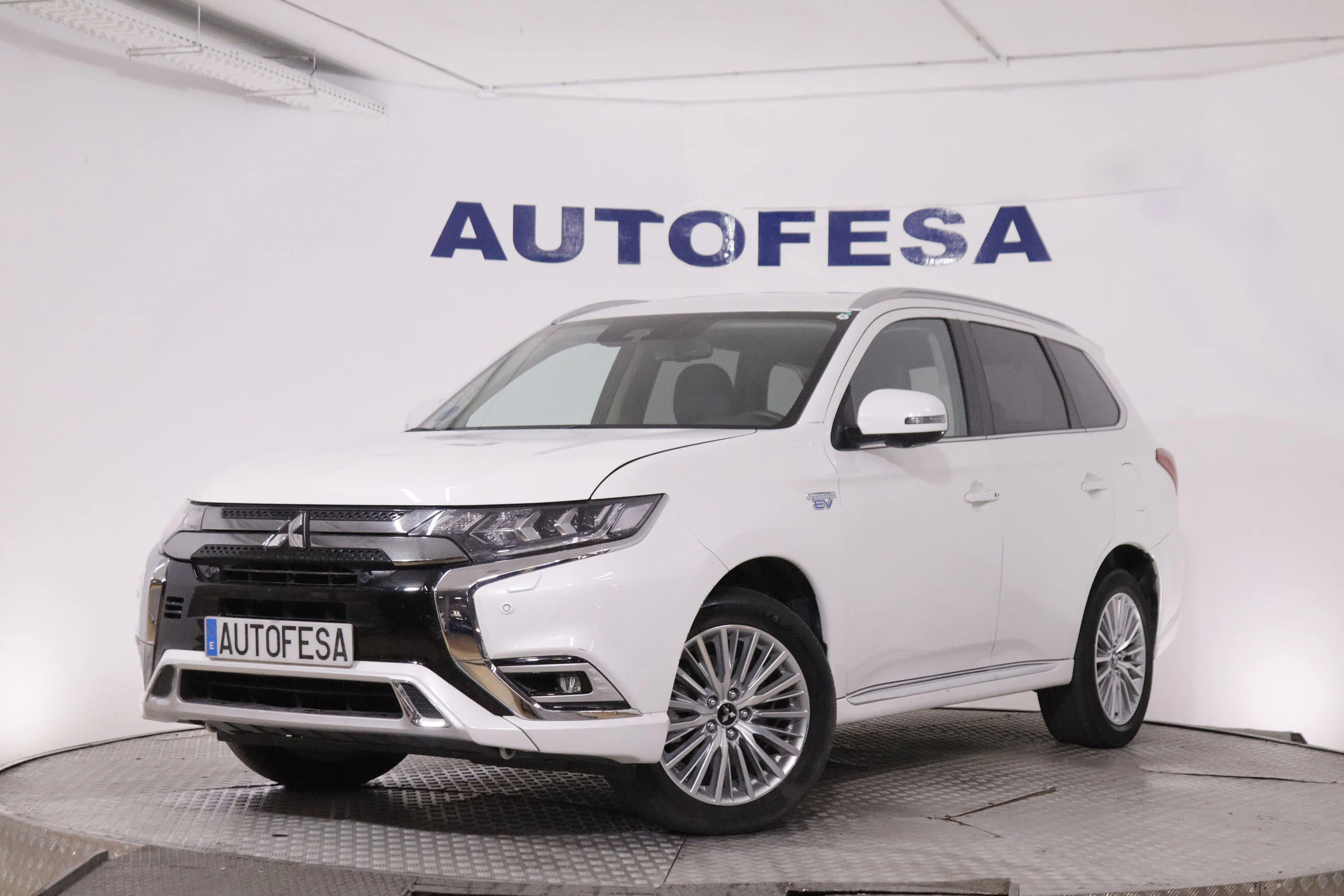Mitsubishi Outlander 2.4 PHEV KAITEKI AUTO 4WD 224CV 5P #IVA DEDUCIBLE,CAMARA TRASERA,