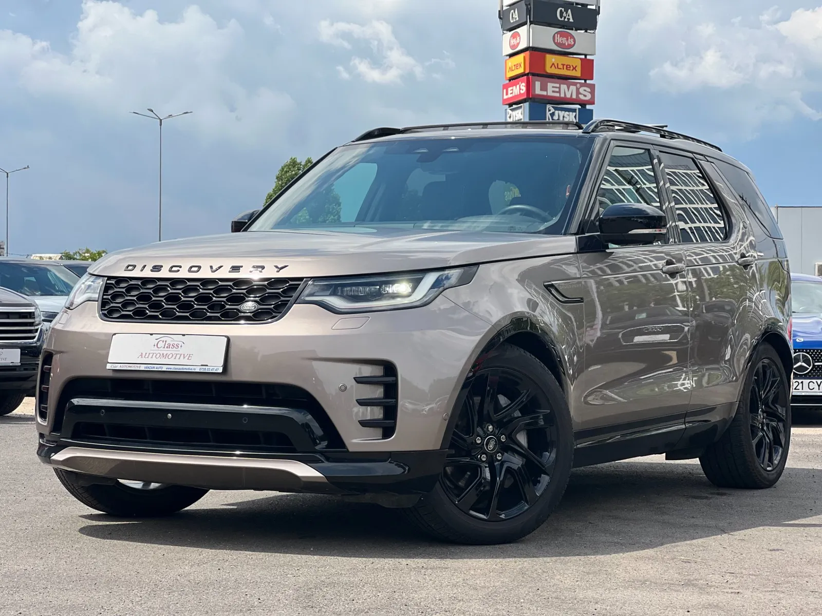 Land Rover Discovery 2024