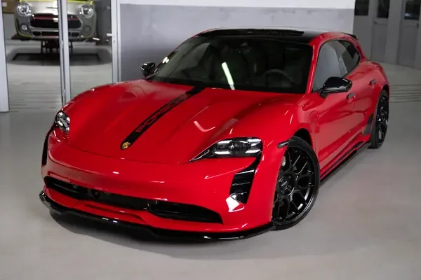 Porsche Taycan Sport Turismo 2023 GTS