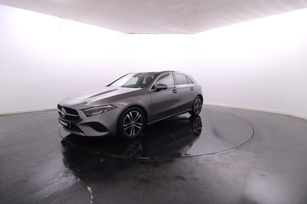 Mercedes-Benz Classe A - 200 d Progressive Advanced Cx. Aut. / Vidros Escurecidos