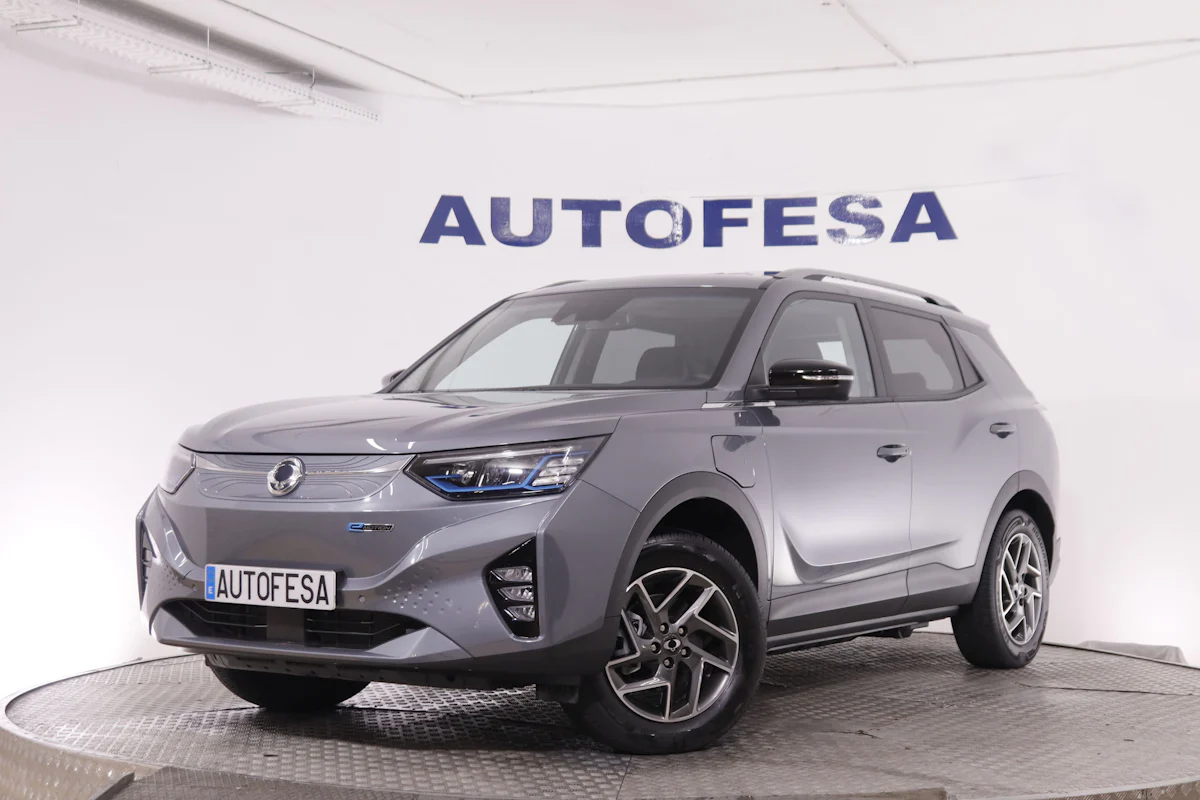 Ssangyong Korando ELECTRICO MOTION LIMITED AUTO 190CV 5P A ESTRENAR GARANTIA HASTA 2030 # IVA DEDUCIBLE, TECHO ELECTRICO