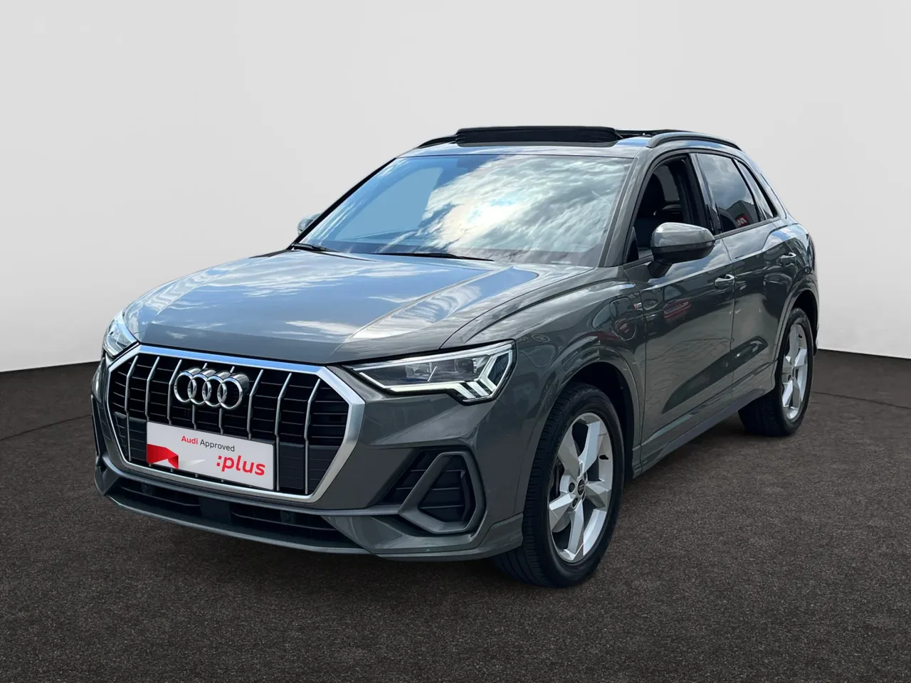 AUDI Q3 PHEV S-LINE*PHEV*AUTOMAAT*245PK*PANODAK*CARPLAY*CAMERA