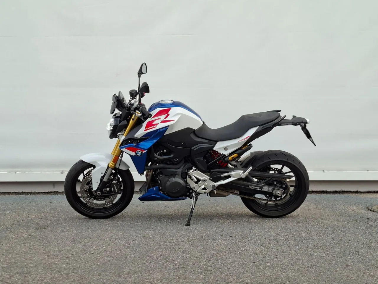 BMW Motorrad F 900 R