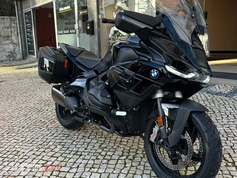 R BMW RT