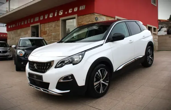 Peugeot 3008 2018 1.2 PureTech Allure Pack