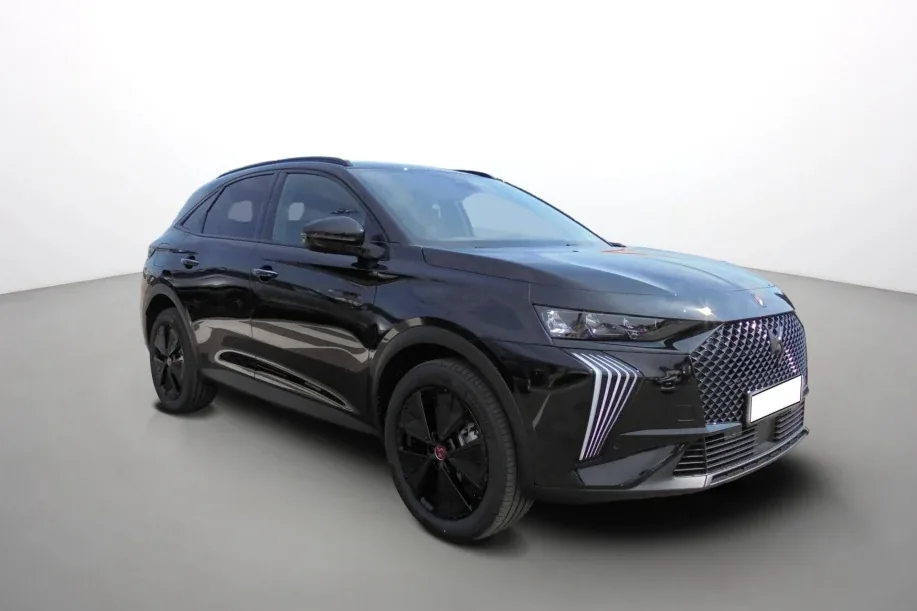 DS DS7 BlueHDi 130 EAT8 Performance Line Zéro km immatriculé
