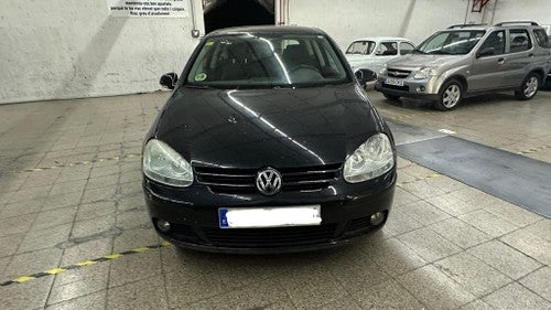 VOLKSWAGEN Golf 1.6 FSI Sportline