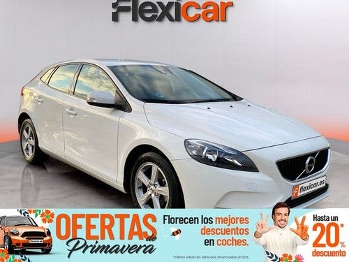 VOLVO V40 D2 Momentum 120