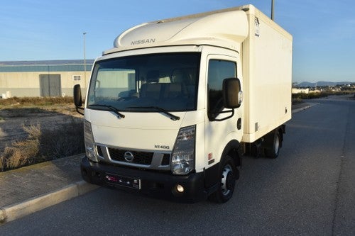 NISSAN NT400 Cabina Fija 35.13/2 Básico