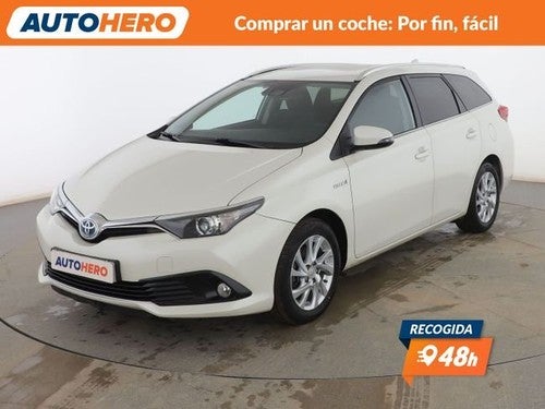 TOYOTA Auris hybrid 140H Active